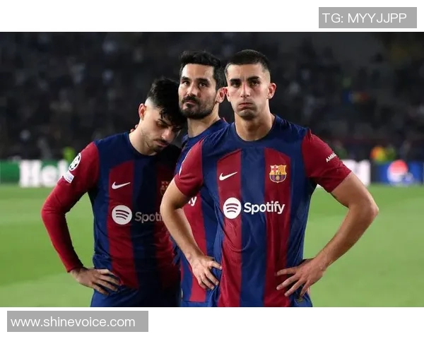 巴萨与里昂对决时间揭晓引发球迷热议与期待