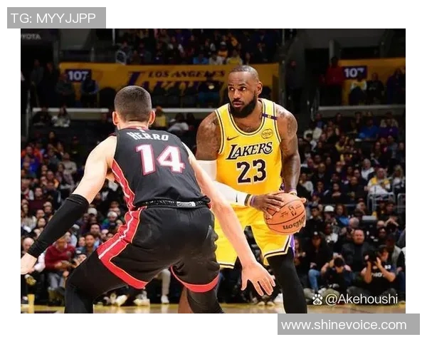 湖人勇士激战11月30日NBA赛季焦点对决精彩回顾与分析